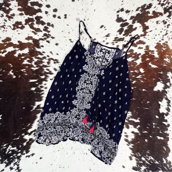 LUQ Navy Paisley Print Tassel Bohemian Top Sz XXL - Picture 1 of 8